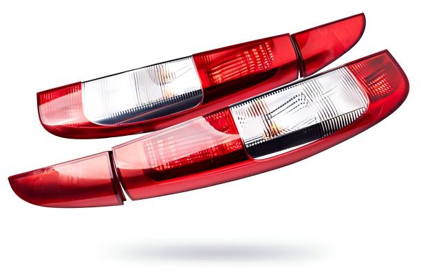 Lentilles d'éclairage automobile